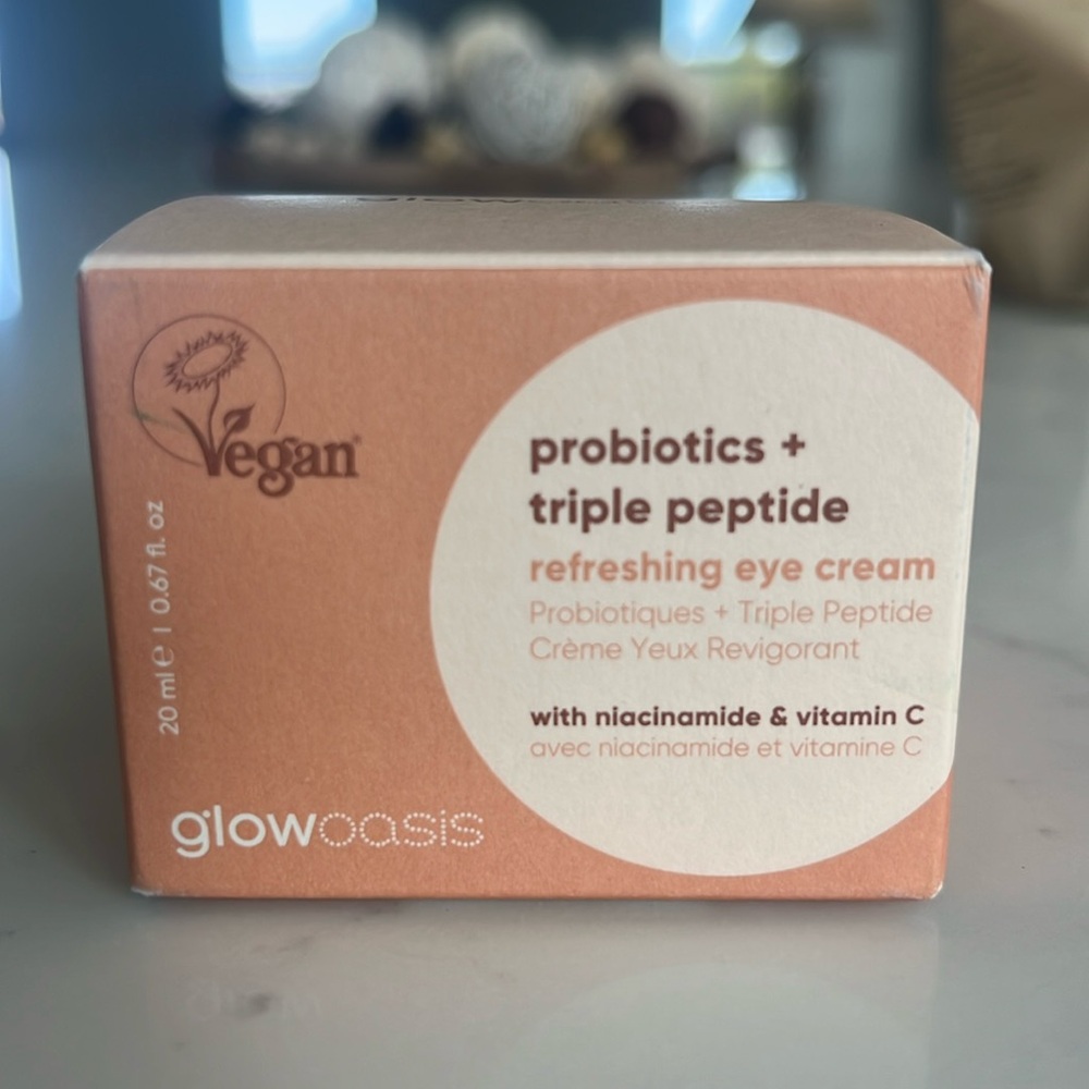 GlowOasis NIB Refreshing Eye Cream